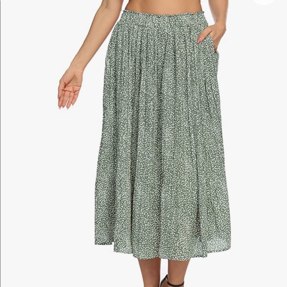 🎉HP🎉 ✨NEW Pleated Polka Dot Midi Skirt w/ Pockets - Boho Chic Style🌿 - Picture 4 of 15